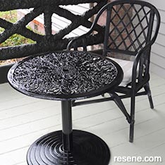 Paint a wrought iron table