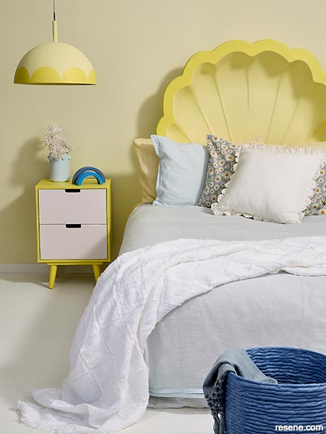 A bright and cheerful Palm Springs inspired bedroom