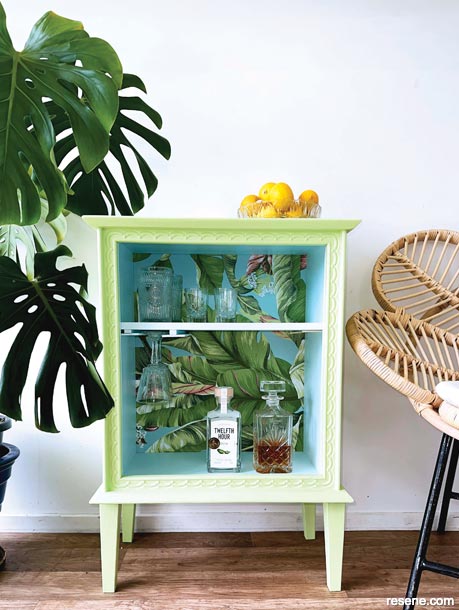 How to make a drinks cabinet